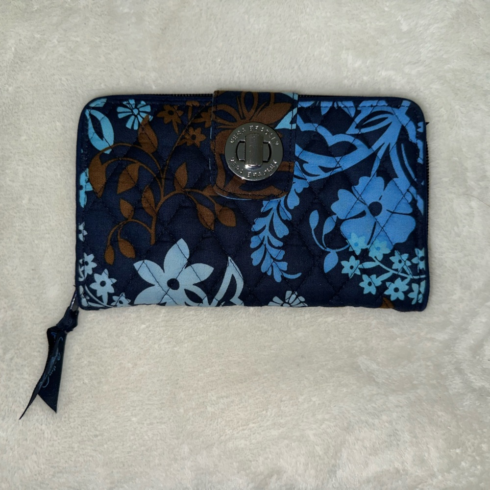 Vera Bradley Turnlock Wallet in Java Floral